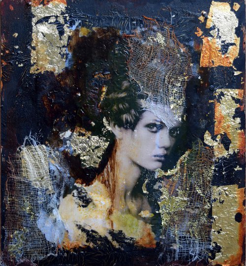 Hommage à Paolo Roversi/  Portrait 32 cm x 30 cm by Anna Sidi-Yacoub