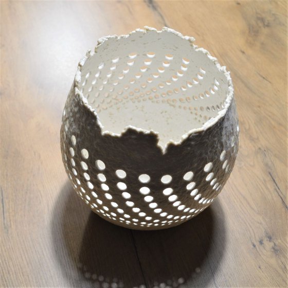 ONE OF A KIND DECORATIVE PAPER BOWL