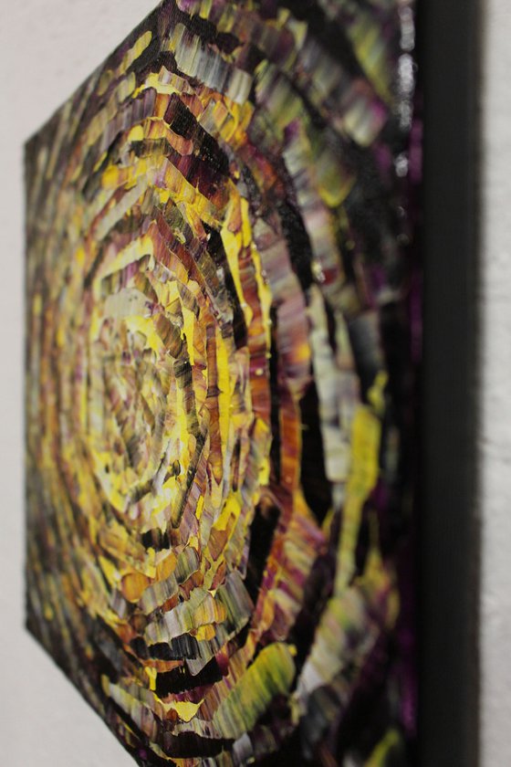 Small yellow-purple burst V3