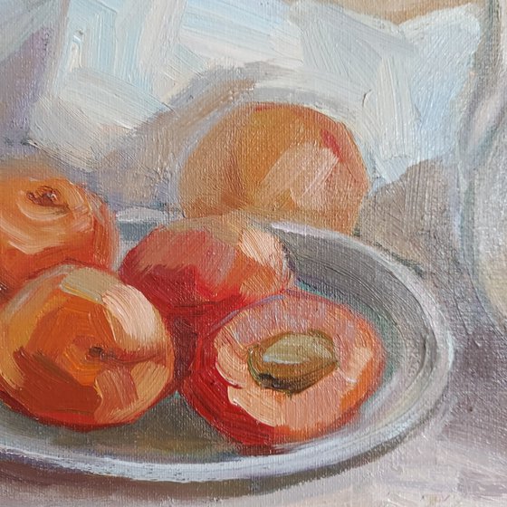 "Teapot with apricots"