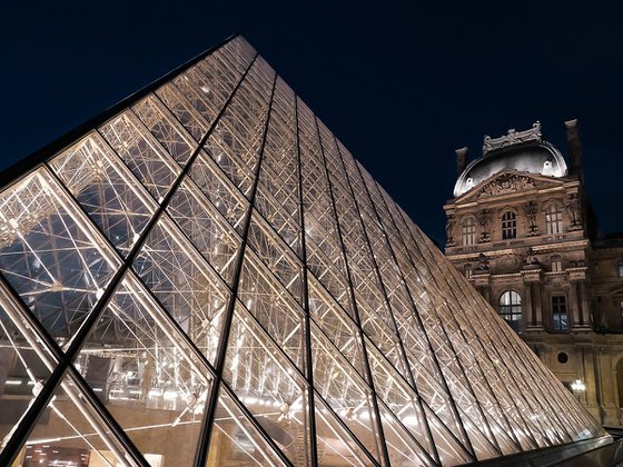 BEAUTIFUL LOUVRE