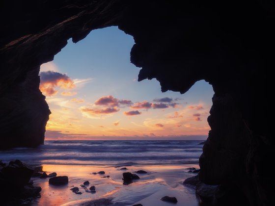 Whipsiderry beach cave