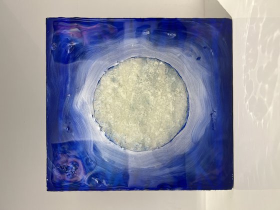 MOON - 28