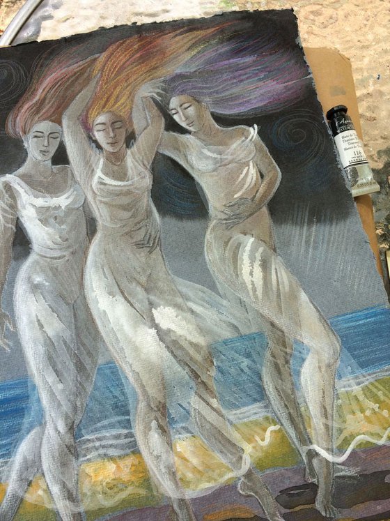 The Three Graces at the beach