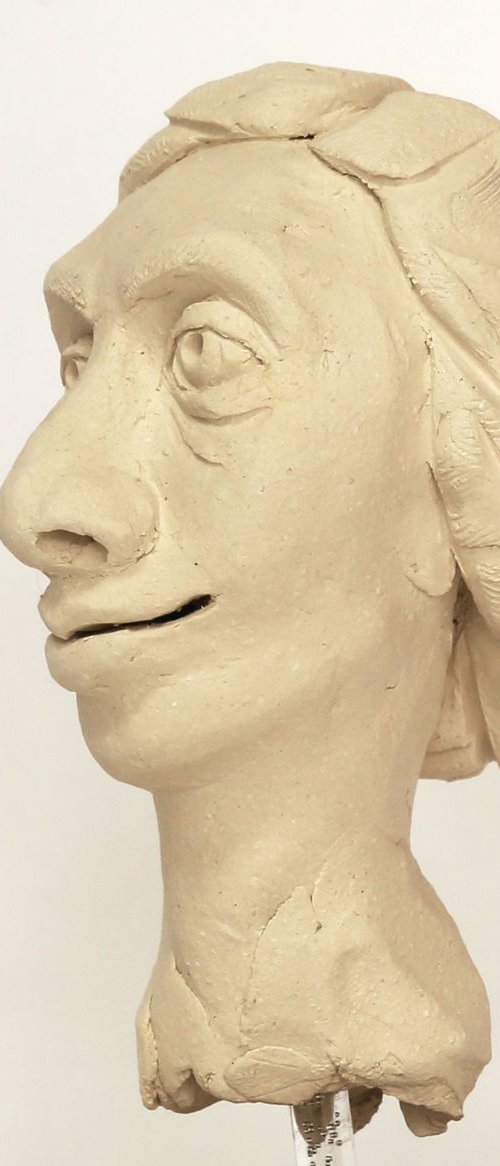 Mabel: ceramic portrait sculpture by Gabrielle Turner