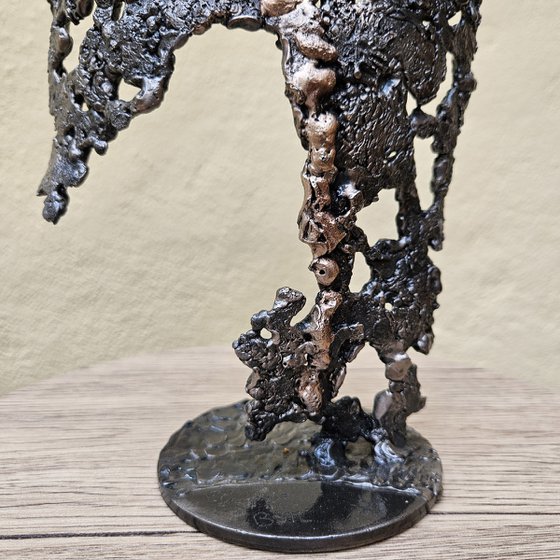 Pavarti ASH - male torso lace metal steel and bronze