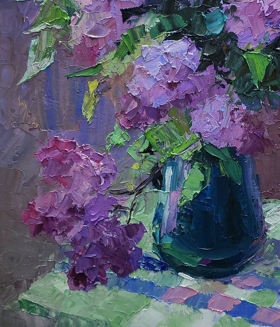 Lilac on the table
