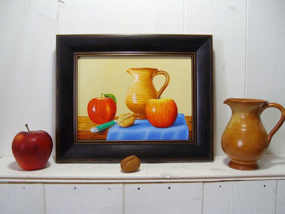Two apples on the table