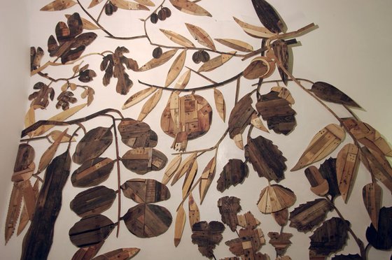 Upcycled wood #Leaves and branches in autumn (part.)