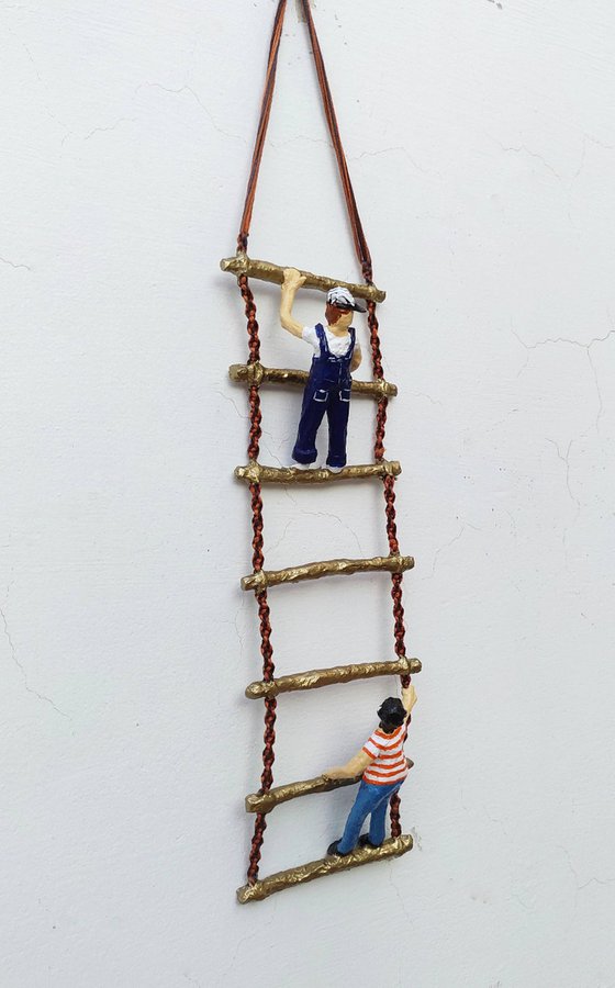 Ladder climber - Paper Sculpture