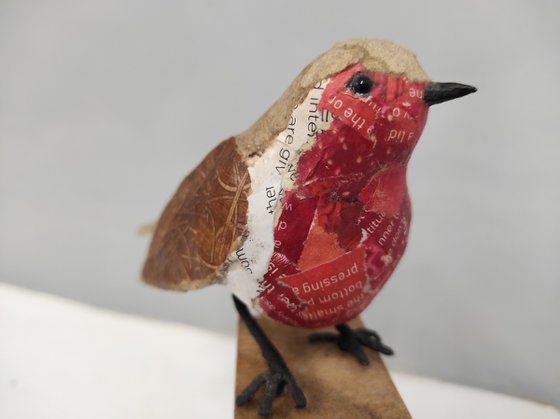 Robin #5 paper bird sculpture