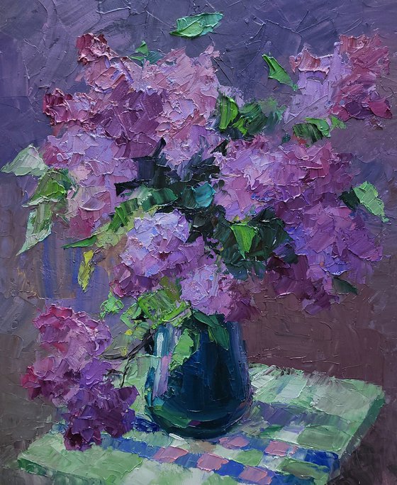 Lilac on the table