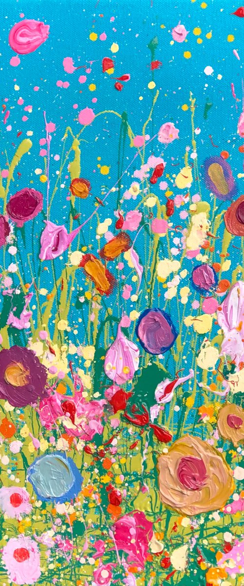 Wild Champagne Love (iv) by Yvonne  Coomber