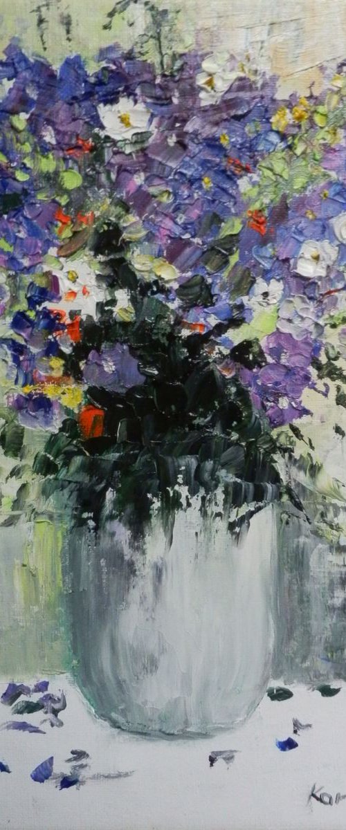 Vase with purple flowers by Maria Karalyos