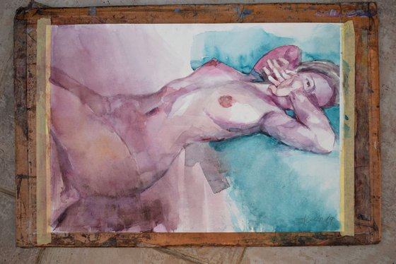 Nude in violet and green