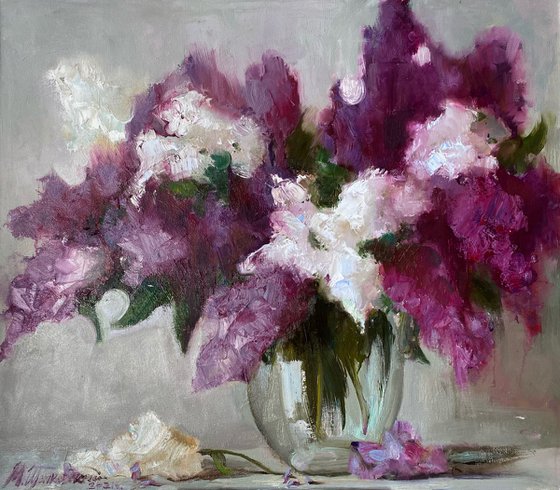 "Lilacs in a glass vase" Canvas / Oil;  size 80x70cm.  Free shipping