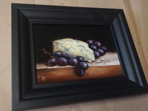 Blue Stilton Cheese with grapes