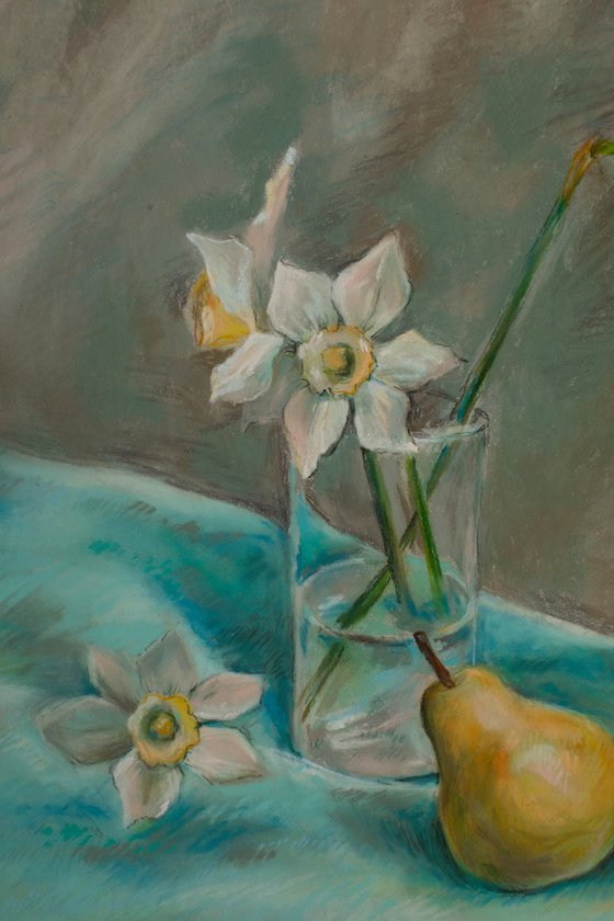 Pastel daffodils with pear