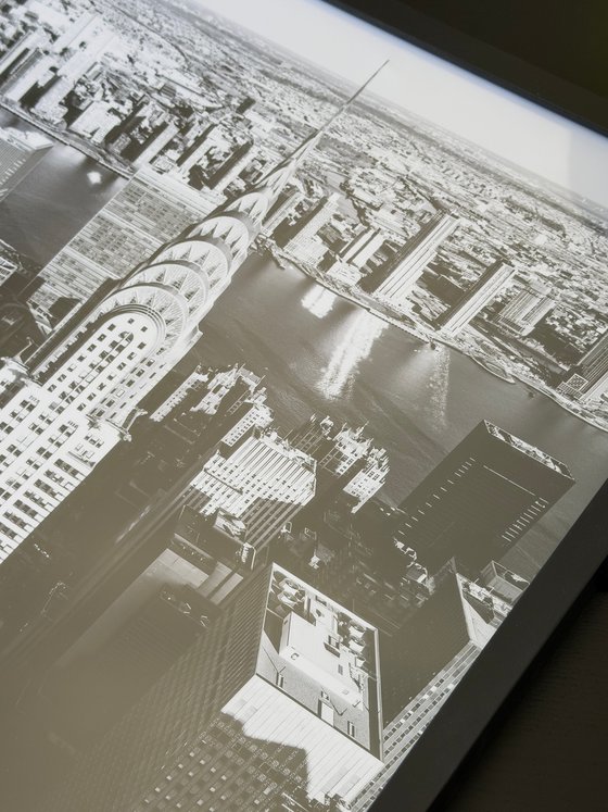 LIGHTS AND SHADOWS IN NYC XL