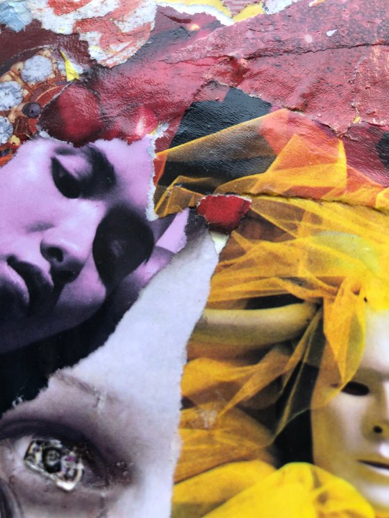 Kaleidoscope of Femininity: Theatre of Faces