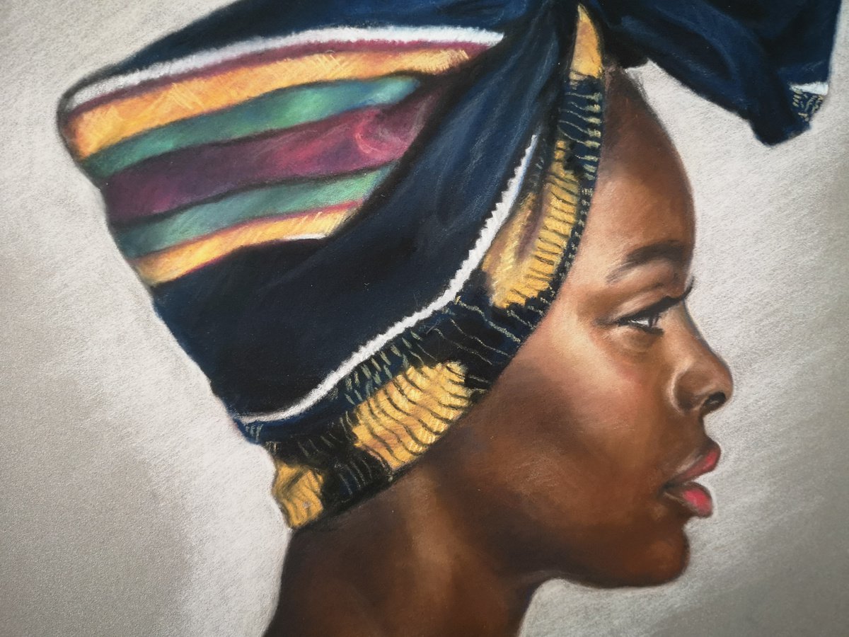 Donna con turbante Pastel drawing by Federica Elipanni