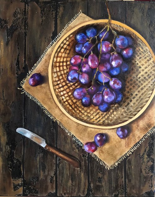 Grapes by Olena Voronenko