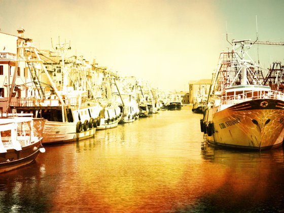 Venice sister town Chioggia in Italy - 60x80x4cm print on canvas 01066m2 READY to HANG