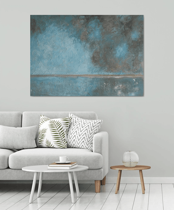 Whisper of the horizon