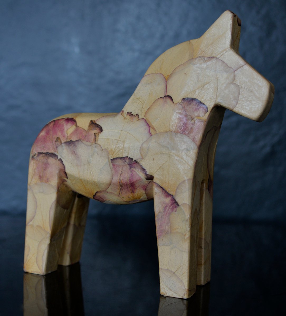 Contemporary Wood & Flower Sculpture, Roses Wood sculpture by KOD