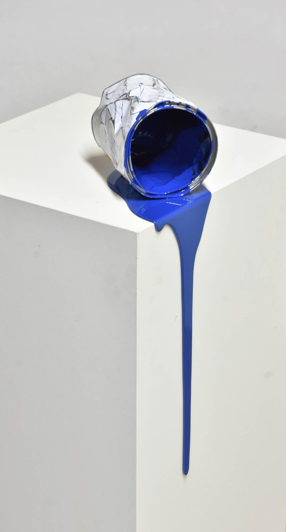 Le vieux pot de peinture bleu - 365