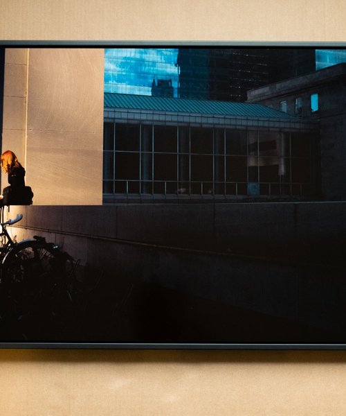 Sentir Bleu avec le Rouge by Hyun De Grande