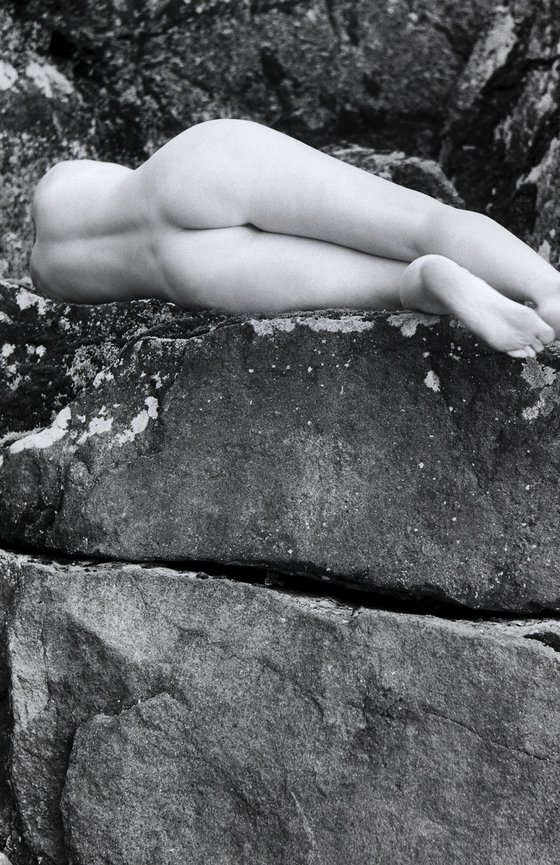 Stones. BW Nude.