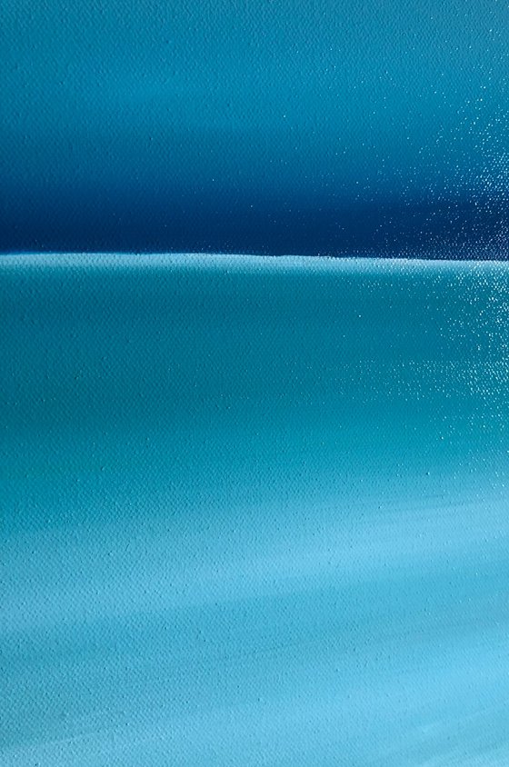 Ocean waves turquoise horizon