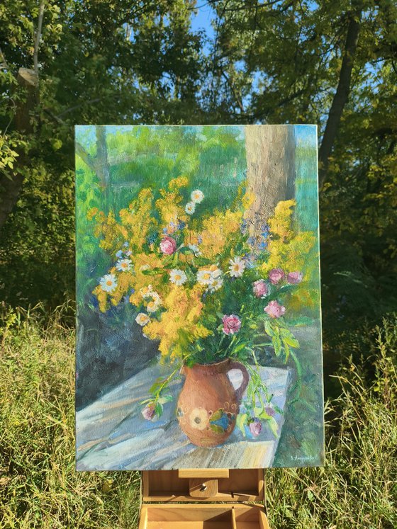 Summer bouquet on the bench