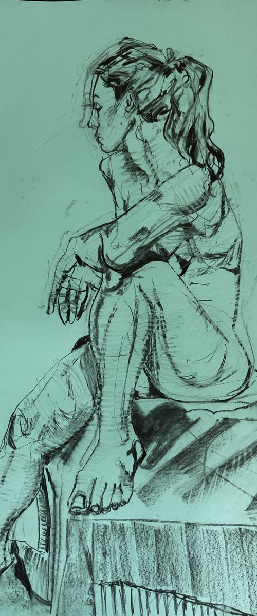 Seated female nude by Hanna Bell