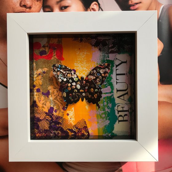 Mini Beauty  No14 - Abstract Butterfly in Box