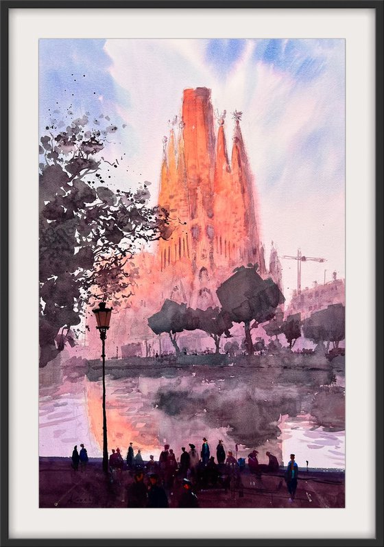 An incredible dawn with a view of the Sagrada Familia in Barcelona