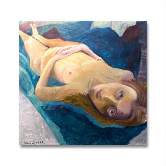 Zomer Nude On Blue Velvet