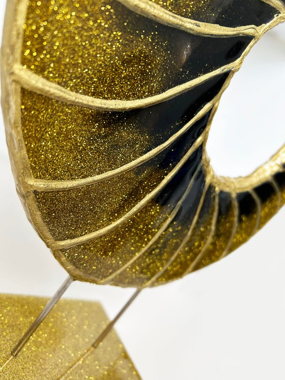 Golden Eye. Table decoration Sculpture 3D. Art. Modern Art. Good Eye. Contemporary decor, Art object