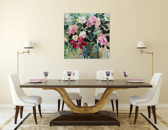 Roses in a glass vase.