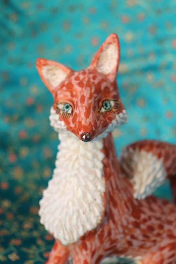 Sitting Fox. Tiny sculpture by Elya Yalonetski