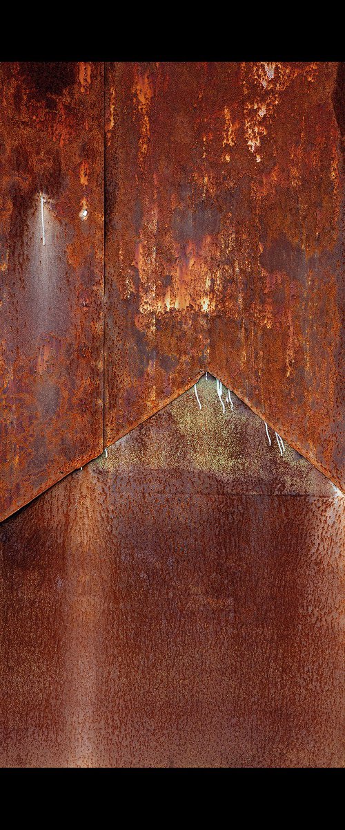 Geometry of Rust by Maciej Jabkowski