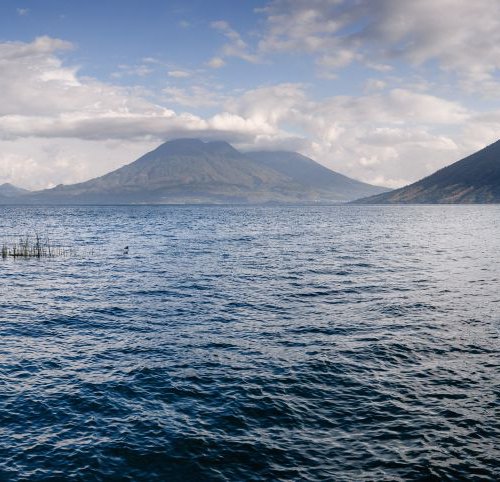 Lago Atitlán by Tom Hanslien