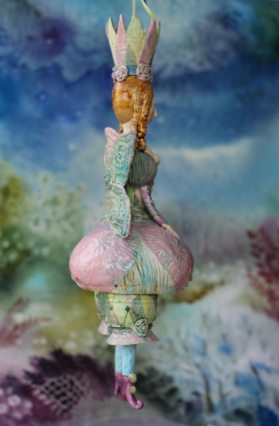 Titania, from Midsummer Night's Dream. Ceramic illustration project by Elya Yalonetski