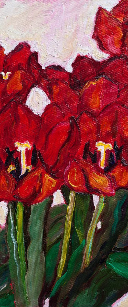 Tulips by Liudmila Pisliakova