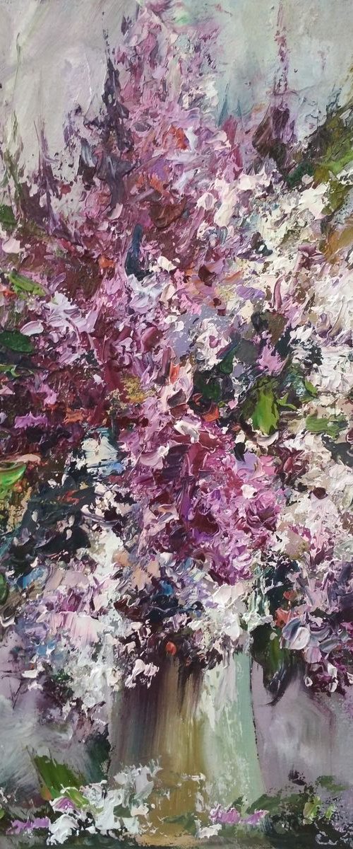 Still life with Lilac by Andrej  Ostapchuk