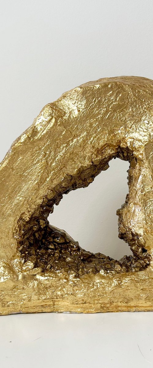 Gold nugget by Alexandra Dobreikin