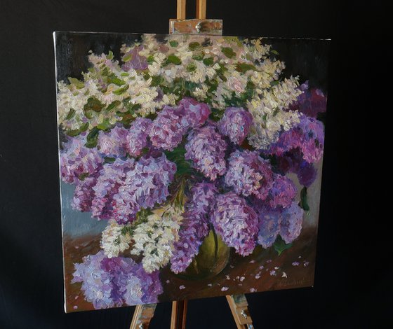 The Bouquet of Aromatic Lilacs
