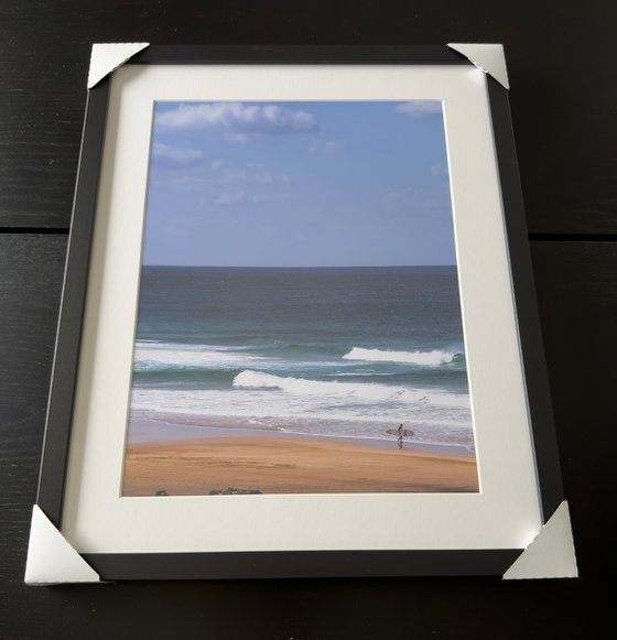 BETWEEN SAND AND SEA