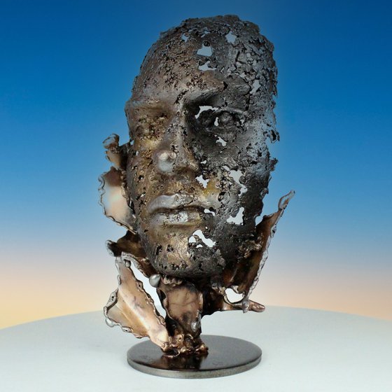 A tear 96-21 Face sculpture